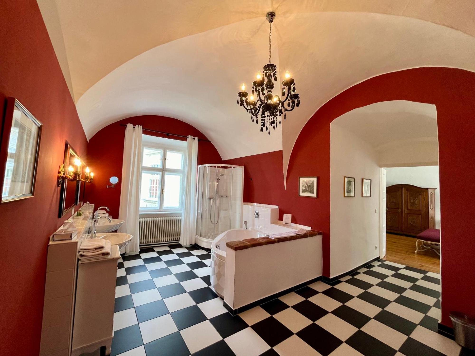 Schlosshotel Mailberg Esterno foto